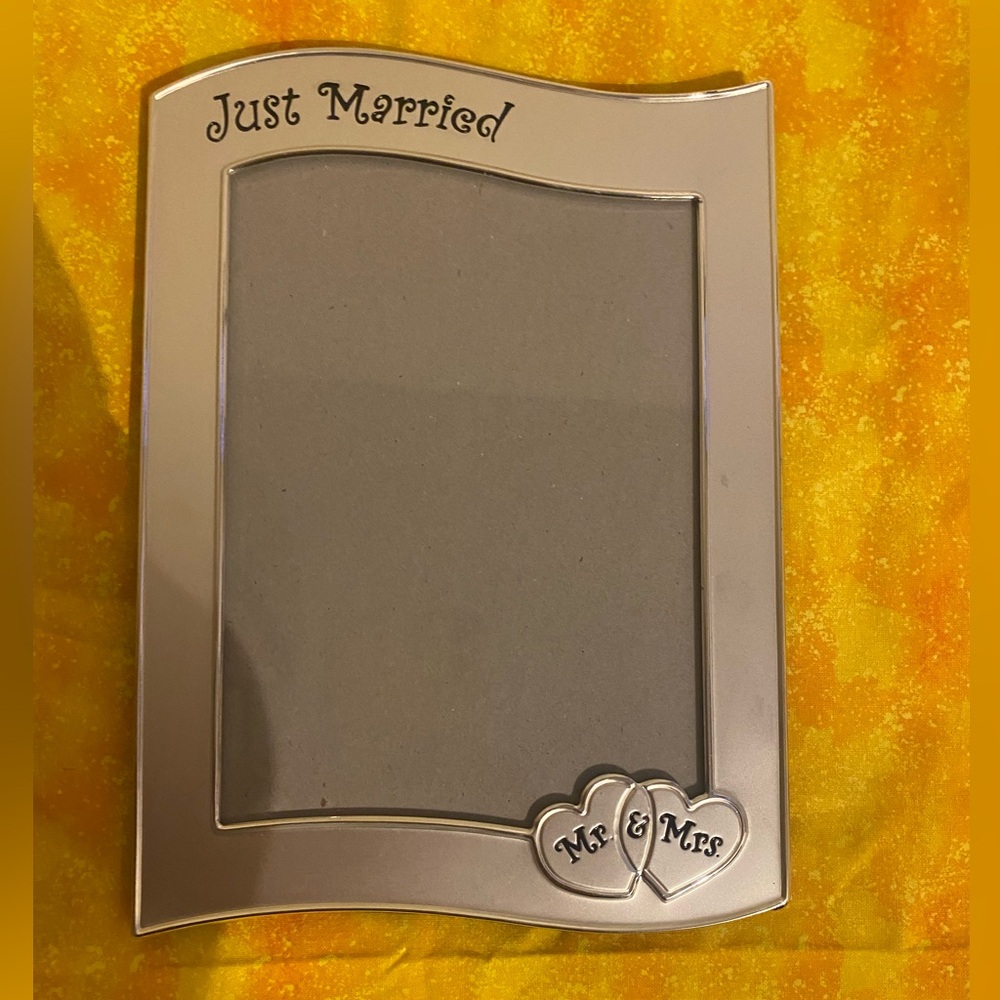 Malden Just Married metal frame